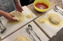 Palermo: Small Group Pizza Making Class with Wine and Soft Drinks