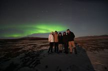 Northern Lights 4x4 Tour PRO Photos Drinks Snacks from Reykjavik