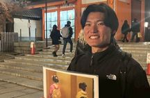 Kyoto: Private Gion & Geisha Night Walk with Local Students