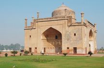 Private Sikandra , Mariam's Tomb & Chini ka Rauza Tour From Delhi