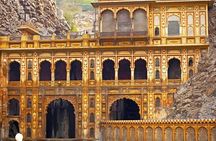 Jaipur: Private Evening Tour with Monkey Temple & Local Market