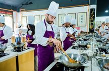 Chengdu Sichuan Cuisine Cooking Class and Savor Local Snacks