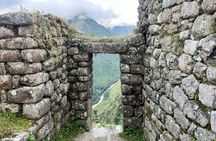 Classic Inca Trail 4 Days to Machu Picchu with Panoramic Train 