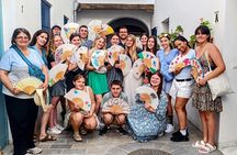 Spanish Fan Painting Workshop with Local Artist in Valencia