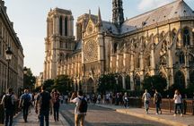 Notre-Dame Exterior Guided Tour with Scheduled Group Access