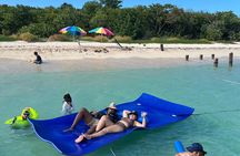 Private Charter on a Whaler 30 to Icacos and Palomino Island