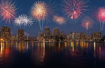 Waikiki Fireworks Dinner Cruise: Sail & Sparkle on Friday Nights