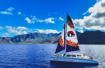 West Oahu Dolphin Watch and Snorkel Sail with Lunch