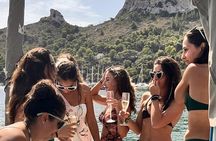 Catamaran tour stops bathing and snorkeling toast with prosecco