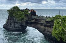 Tanah Lot and Ulun Danu Bratan Temple - Private Guided Tour