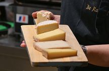 Tasting of 5 Nice cheeses in a local setting