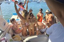 37' Private Yacht Experience in Miami for 12 people