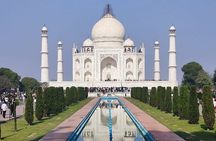 Agra: Taj Mahal Private Tour with Entry Tickets and Guide