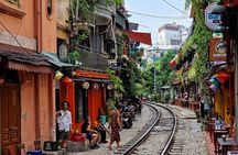 Small Group Hanoi Street Food Tour with Train Street