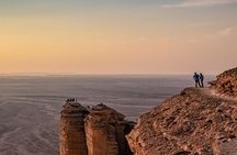 Edge Of The World Hiking Adventure Riyadh Tour Sunset