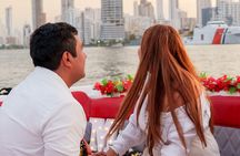 Private Romantic Boat Tour of Cartagena Bay