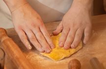 Florence: Pasta Cooking Class for Families & Wine and Soft Drinks