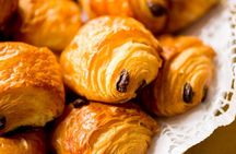 Cultural and Gastronomic Tour in Montmartre Flavors and Stories