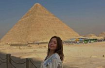 Day Tour Pyramids of Giza and Cairo with Private Guide