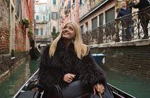 Doge’s Palace, Prisons and Bridge of Sighs Tour with Gondola Ride