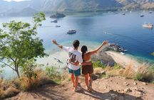 Labuan Bajo - Komodo multi day tour Using Luxury Pinishi Boat