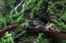 Small-Group Lake Como – Bellagio, Varenna & Falls by Train & Boat