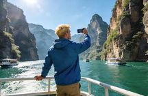 Beijing Private Tour to Juyongguan Great Wall and Longqing Gorge with Boat Ride