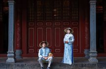 Hanoi Street Food and Photo Tour in Traditional Dress