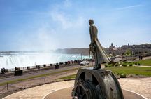 Niagara Falls Cruise and Scenic Walking Tour
