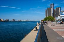 Private Detroit Highlights Tour | Up to 14 Guests