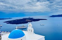Santorini Bliss: Discover the Charms of the Southern Delight