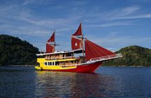 Labuan Bajo - Komodo Sailboat Multi Day Tour Package
