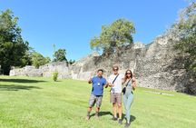 Bacalar : Private Tour to the Mayan Temple of the Sun. Professional Guides
