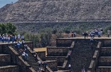 Trip to the Pyramids of Teotihuacan for private groups or family.