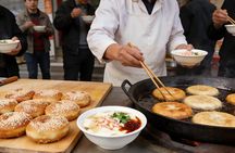Beijing Street Breakfast Tour with Temple of Heaven and Pearl Market Visit