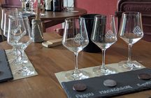 2h immersive tasting in Beaujolais - Wine and Chocolate Accord