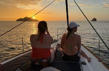 Sunset on Sailboat along the Bahí Santa Marta