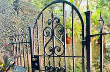 Private Charleston Hidden Alleys and Pathways Walking Tour