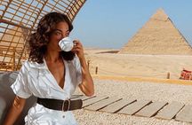 Giza Pyramids Tour with Nine Pyramids Lounge Breakfast