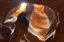 Upper Antelope Canyon & Horseshoe Bend Tour from Las Vegas