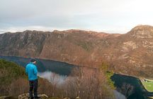 Private tour - Månafossen waterfall and Frafjord scenery