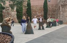 Barcelona Old Town Walking Tour and Harbour Boat Trip