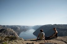 From Stavanger Private Guided Hike to Preikestolen with Pickup