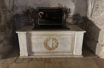 From Athens: Delphi and Hosios Loukas Monastery Private Tour