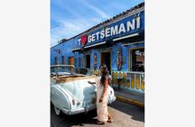 Cartagena Luxury Classic Car Tour + Bilingual Guide + Photo Shoot