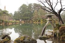 Quiet Highlights Walking Tour in Kanazawa
