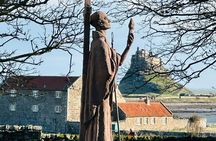 Holy Island, Alnwick Castle/Gdns, Border Guided Private Day Tour