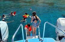 Coastal Boat Tour on St. Kitts and Nevis with Snorkeling