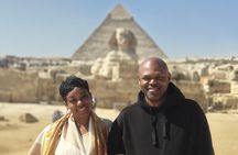 Embark on a top-rated Giza tour: Great Pyramid, Sphinx, lunch
