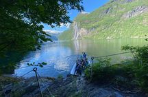Skageflå Hike and RIB Adventure from Geiranger